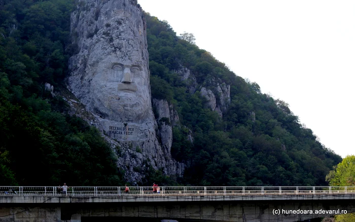 Decebal's face. Photo: Daniel Guță. TRUTH