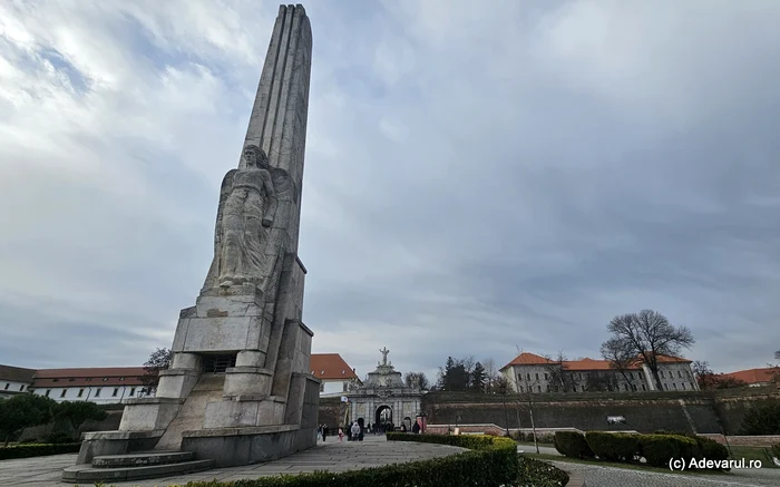 Horea's obelisk. Photo: Daniel Guță. TRUTH