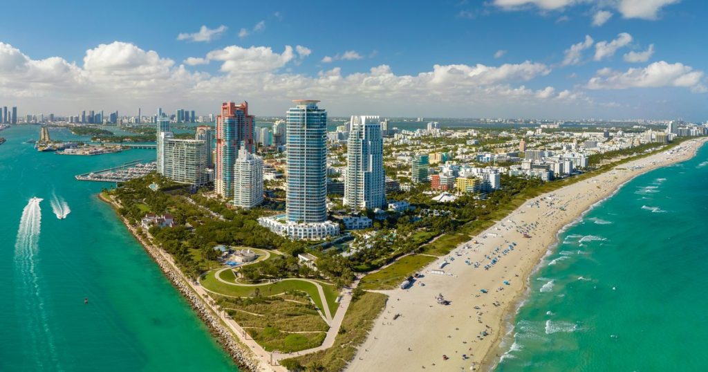 An American coastal city is sinking at a surprising rate. The scientists' explanations