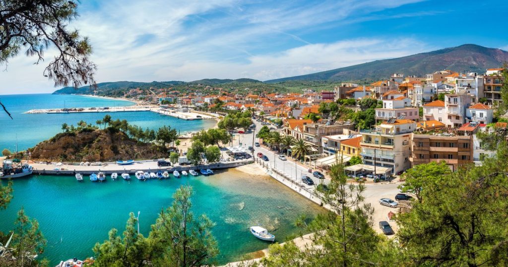 How to go on vacation with children in 2025 at acceptable costs. "Prices have risen extremely high across Europe"