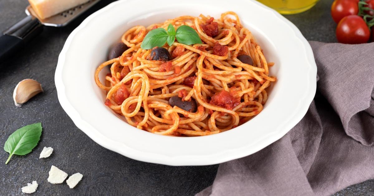 Reheated pasta and potatoes prevent colon cancer. Specialist: "Resistant starch protects intestinal cells"