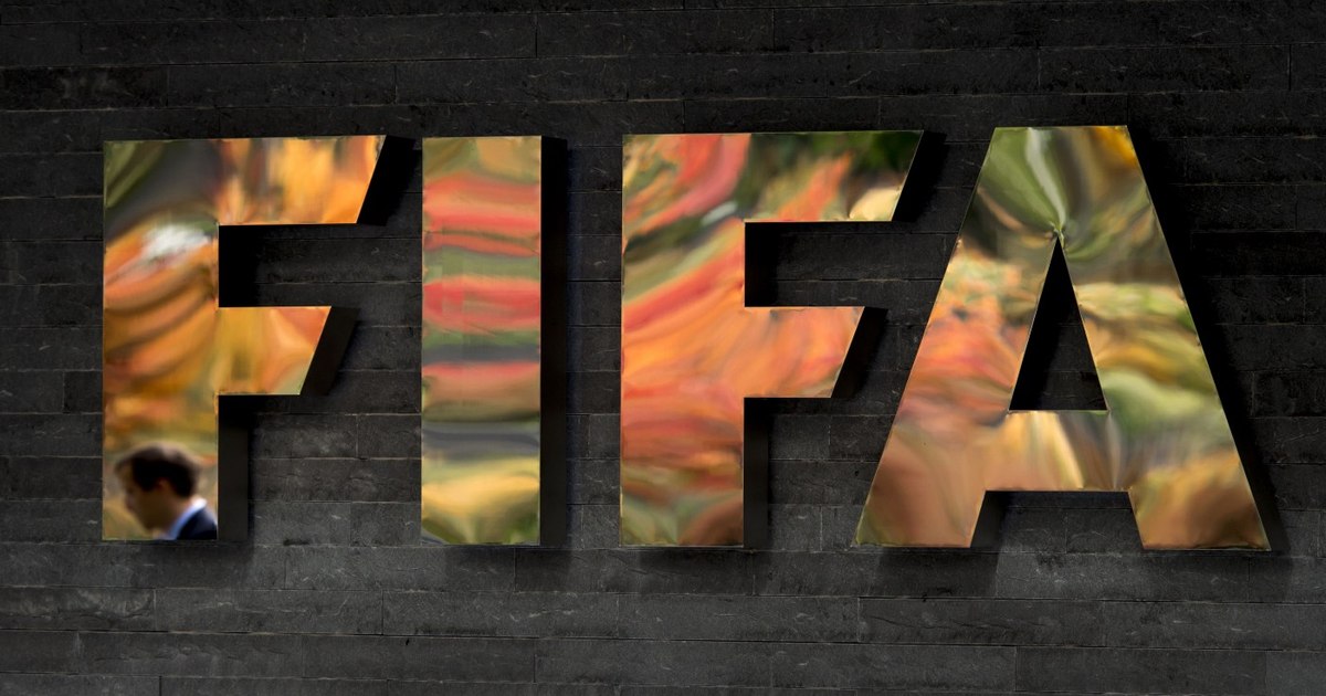 Unprecedented agitation in world football. Was beaten the transfer record in a year