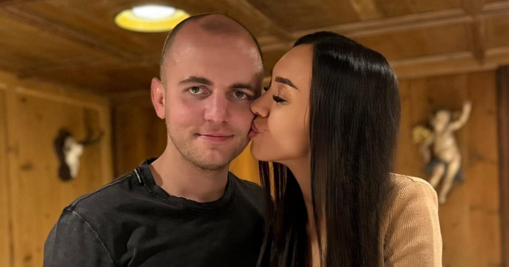 Wedding bells in the family of Cosmin Guşă. The star proposed by his son