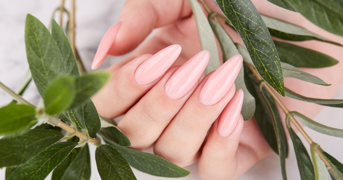 What you need to eat to grow long and healthy nails. Foods that prevent them from peeling and breaking