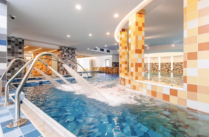 Sovata spas, the ideal destination for a Valentine's Day Romantic Photo Travel Communication