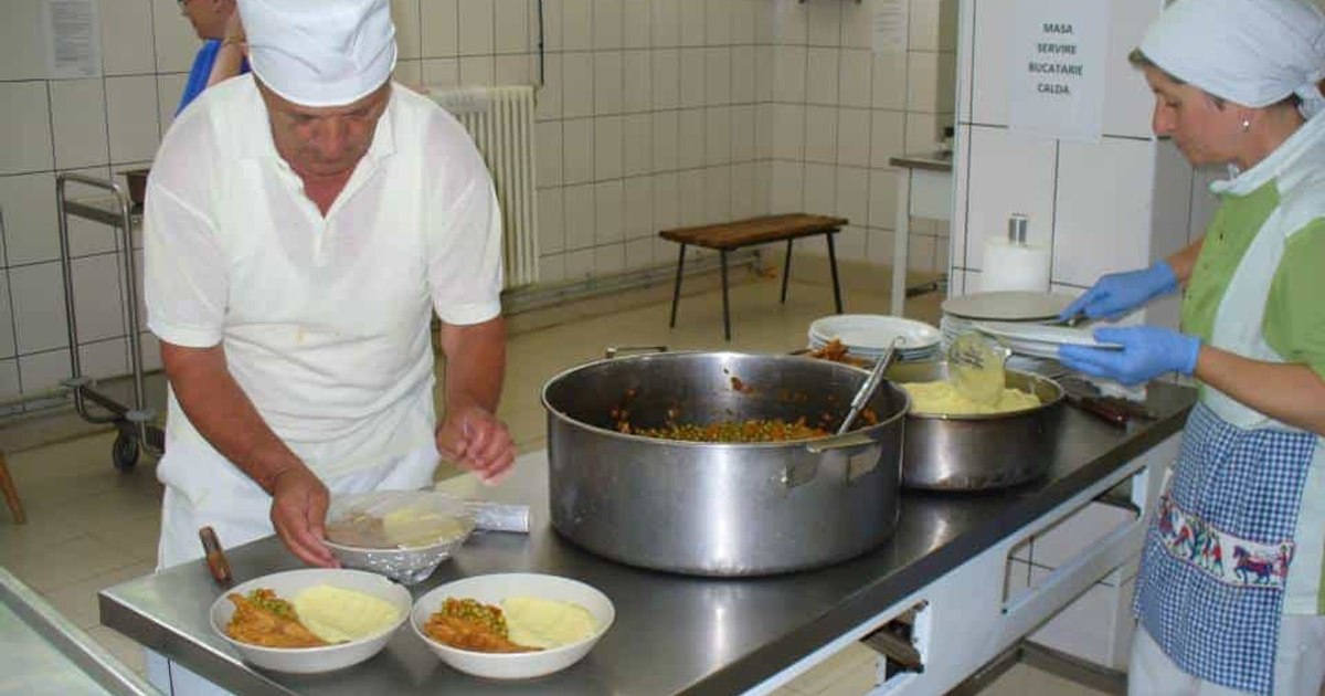 How legal are Piedone's descent in hospitals? Patients: "They quarrel, and we bring our package from home"