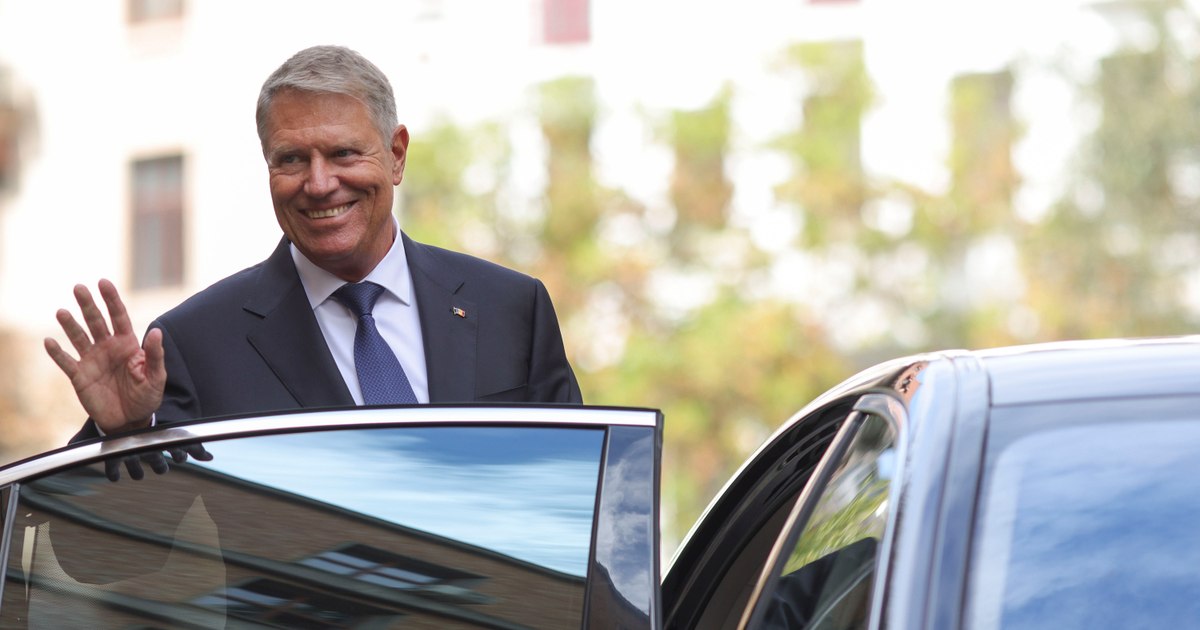 Klaus Iohannis's benefits of luxury pensioner in danger. Would have said goodbye to the pension of 2,000 euros, the villa and the protocol car