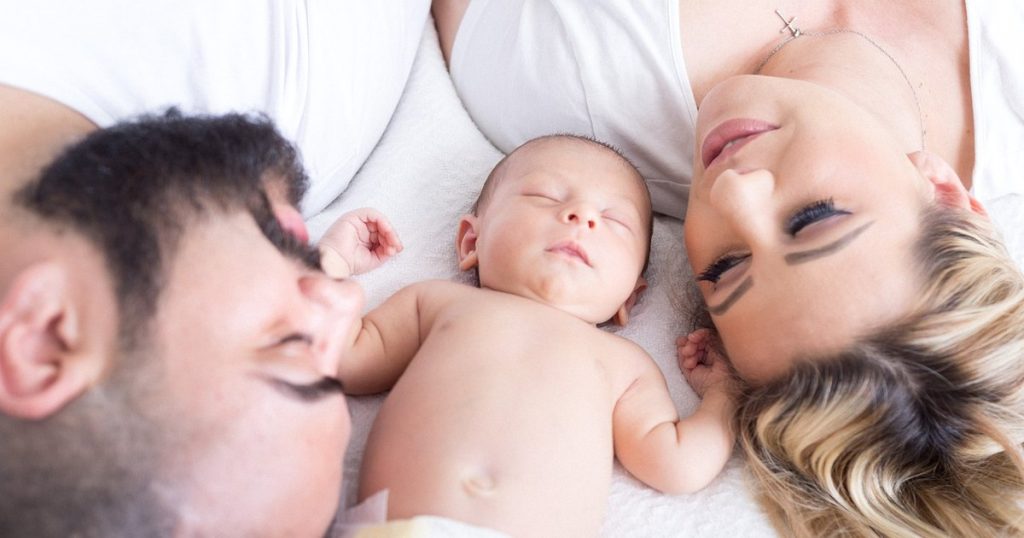 National strategy to stop the aging of the population. David: "We need a plan B, let's compensate for low births"