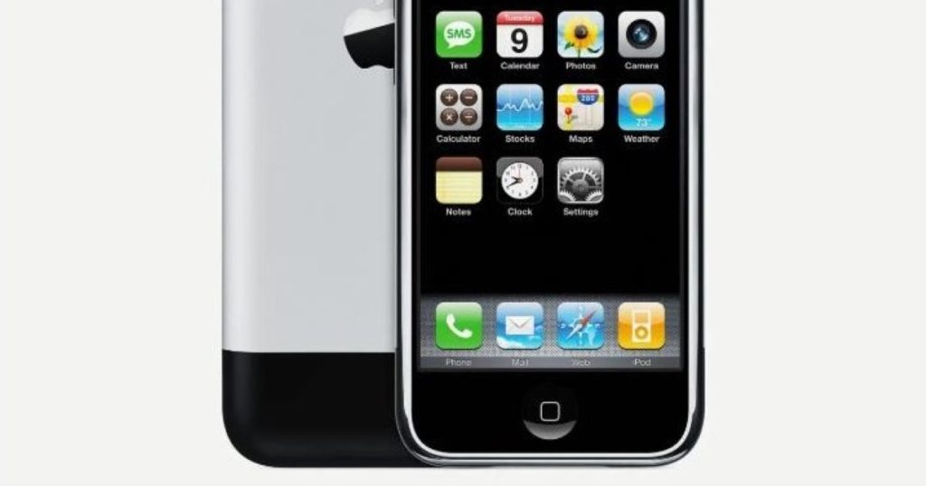 Old phones could be worth tens of thousands of dollars. The model sold at a tender with over $ 60,000