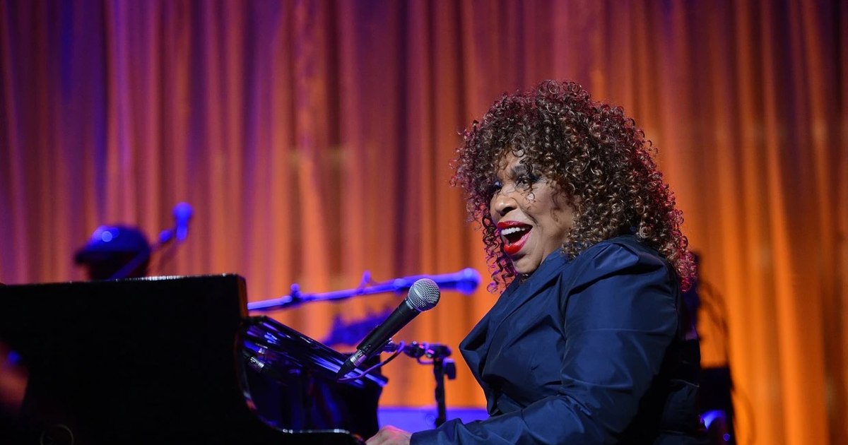 Roberta Flack, the legend of R&B music, died at the age of 88