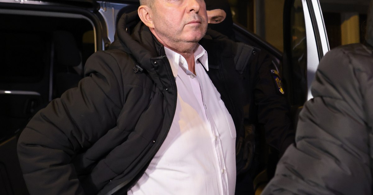 Stenograms from General Zisu's file. How to put pressure on subordinates to sign the incriminated documents