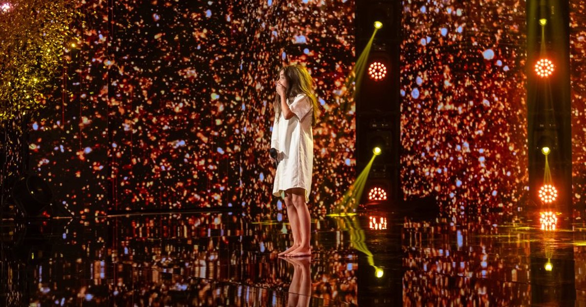 The 10 -year -old video that impressed with "Romanians have talent" and received Golden Buzz. "You are so talented, as I was rarely given to see"