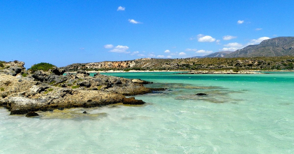 The best ten beaches in the world for the 2025 vacation, according to Tripadvisor. Many of them are from Europe