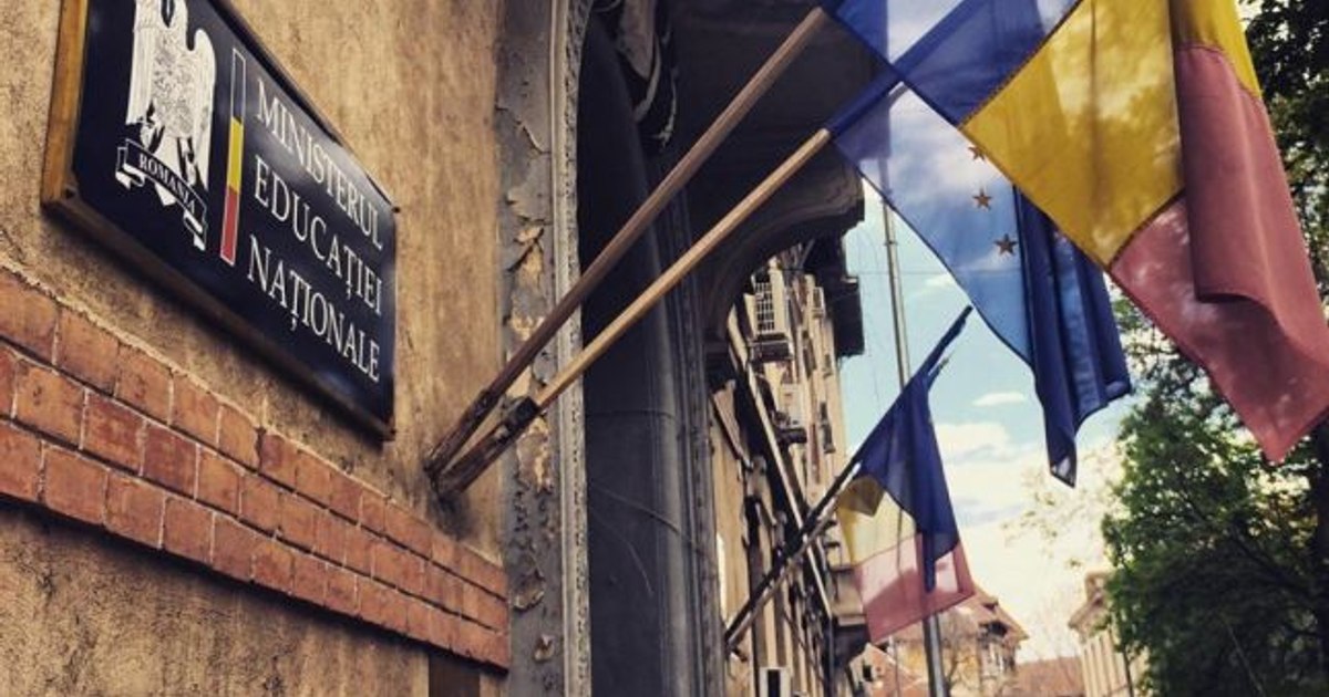 The controversies around the reform in education, clear. "I did not remove any discipline. I reorganized them. We do not cut from the teachers' hours ”. How will the baccalaureate be organized