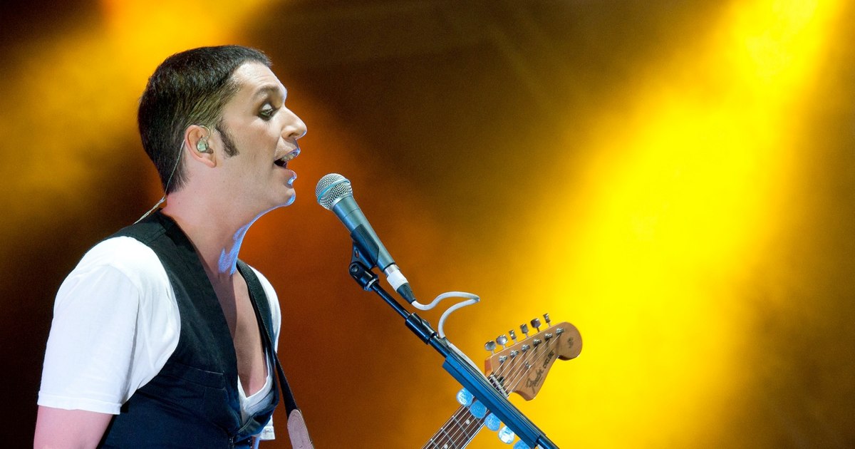 The soloist of the placebo, charged in Italy. He called Giorgia Meloni "fascist" and "Nazi"