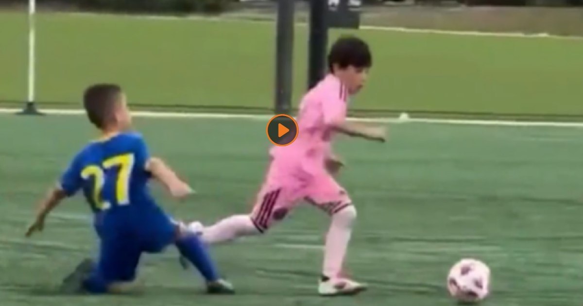 Video brilliant phase with Lionel Messi's rifle at the ball. Has copied movements from his famous father