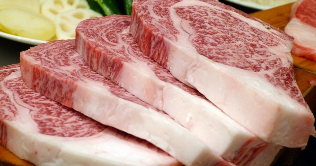 Video the most expensive meat in the world, tested by two Romanian vloggers: "too greasy". How much it cost