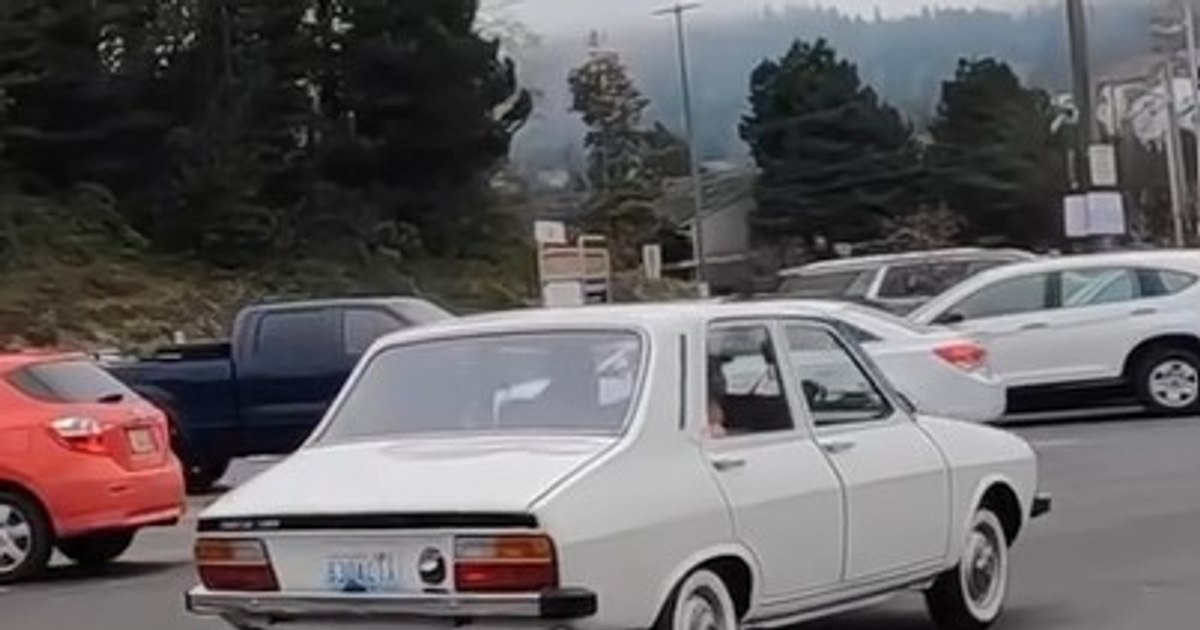 Video with Dacia 1300 on the highway, in America: "Climb the fourth to the hill. I reached 100 km per hour and hold well. Does not vibrate ”