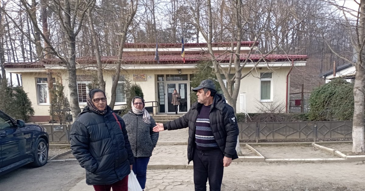 Why will adults from the country back to school. Hundreds of 40 -year -old people enrolled in the 5th grade