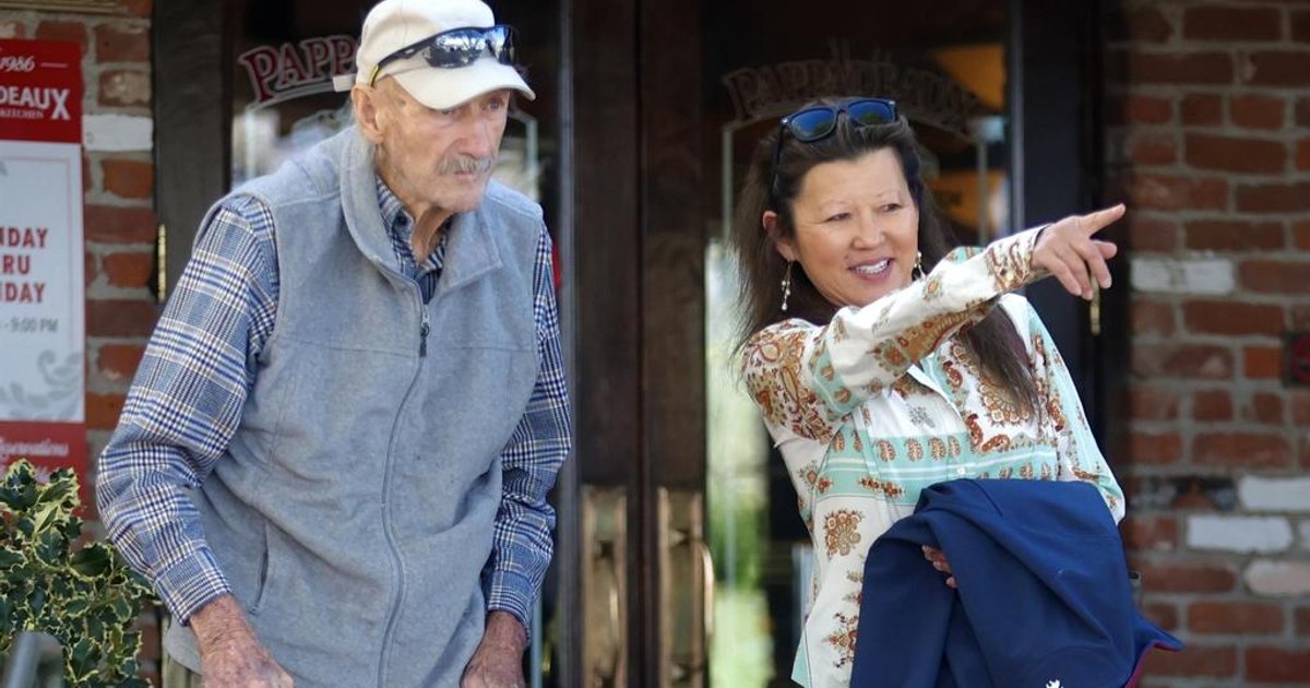 A forensic doctor explains the circumstances of Gene Hackman's death. Hypothesis about the end of the actor's and dog's wife