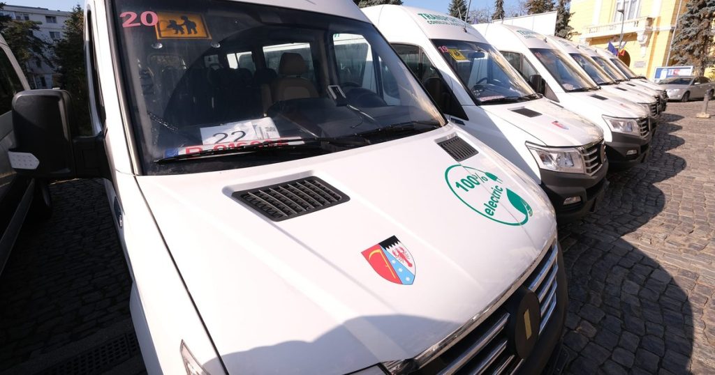 How much the authorities need to register a school minibus. The cars presented with fast in the election campaign stand in the garage