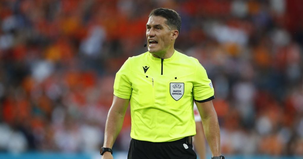 Istvan Kovacs, delegated by UEFA to a star match in the Champions League. The Romanian, in books for the Great Final