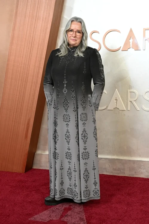 Linda Muir in the creation of Lucian Matis on the red carpet at Oscar 2025 Photo Getty Images Vogue Arabia