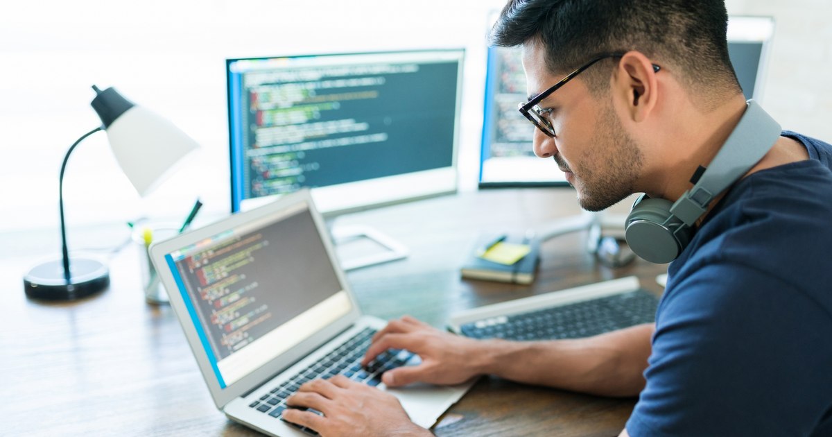 What an IT doctor sends to the unhappy with the salary of 14,000 lei