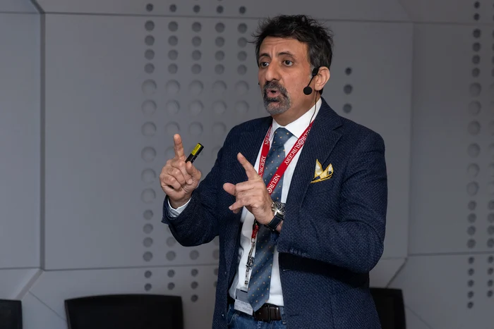 Dr. Atilla Yilmaz, Functional Neurosurgery Specialist Mircea Maer