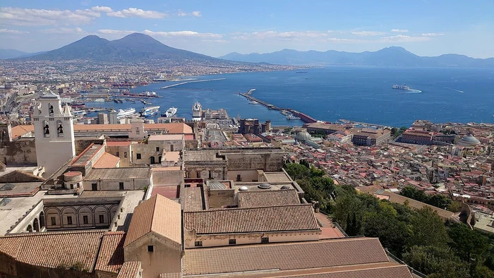 Naples. Source: Wikipedia. 