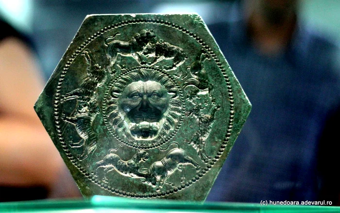 Dacian mold. Photo: Daniel Guță. TRUTH