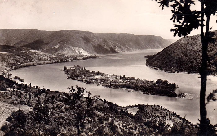 Ada Kaleh. Illustrated by the time