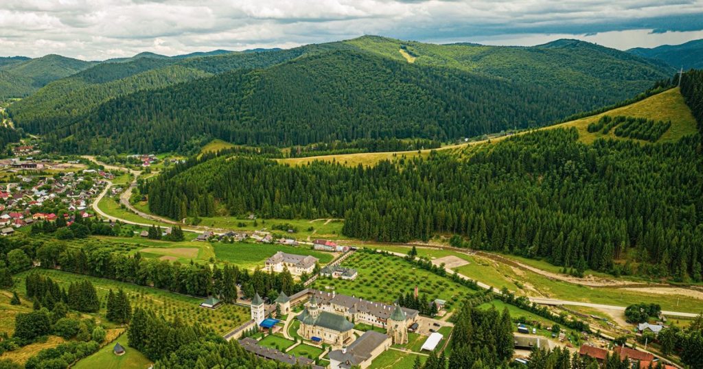 Foreigners, enchanted by Via Transilvanica. "A muddy adventure through the dream landscapes of Romania"