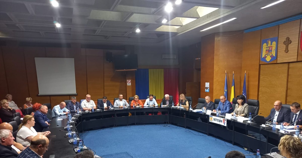 "Laptopiada" from the county without running water. How tens of thousands of euros are thrown on laptops and internet for county councilors in Botosani