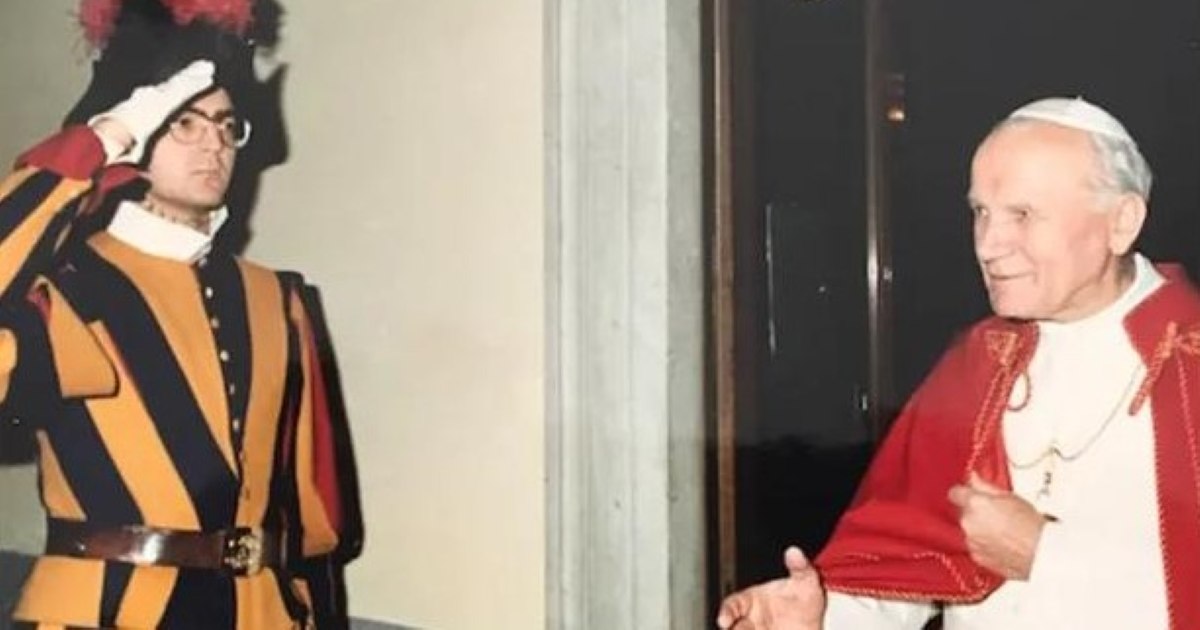 Life in the Swiss guard. The testimonies of a man who secured the guard for Pope John Paul II