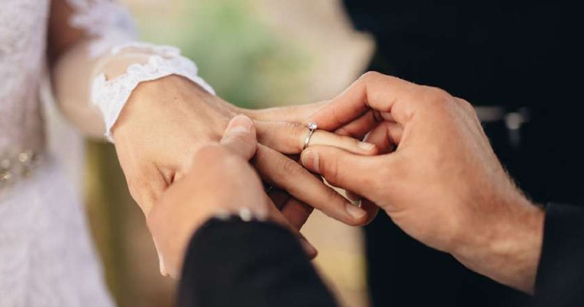 More and more women in generation Z refuse one of the oldest matrimonial traditions, a new study shows