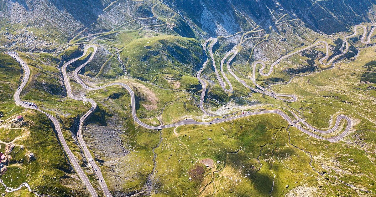 Romania, compared to Switzerland in National Geographic: Leave the Swiss Alps! Go on the Transylvanian Alps