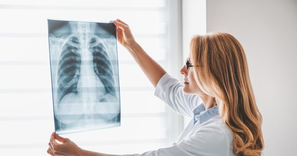 The difference between ultrasound and x -ray. What diagnoses are the two investigations used for?