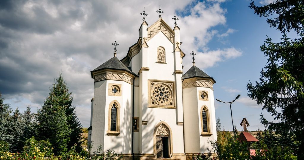 The monasteries in the Moldovan area, less known cultural and spiritual treasures