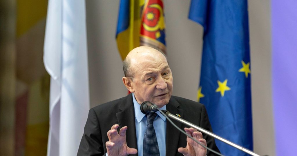 Traian Basescu announces that a series of disclosures about elections begin. "Come on with arguments"