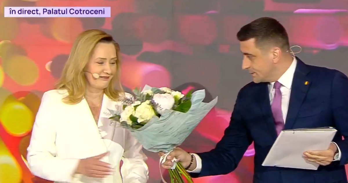 Video George Simion left the presidential debate after giving flowers to Elena Lasconi: "I do not legitimize the coup!"