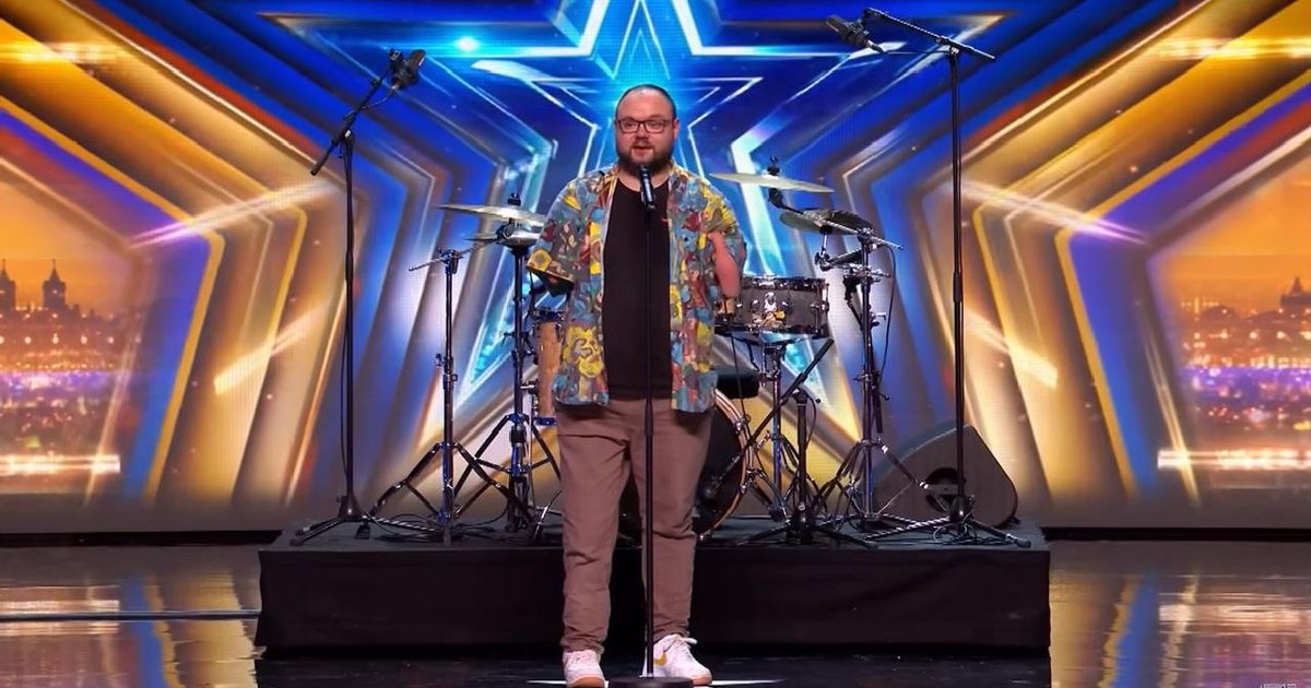 Video a Romanian musician without forearms was amazed at Britain's Got Talent. What Simon Cowell told him