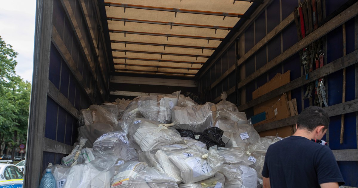 Video also dismantles new misinformation: "The transport of ballot boxes, stamps and verbal processes is not done with the cars of the gendarmerie or police"