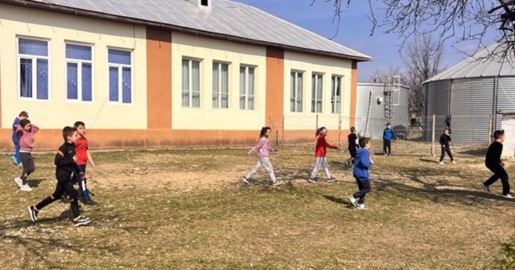 Analysis Children forced to become adults: half drop out of high school because of poverty