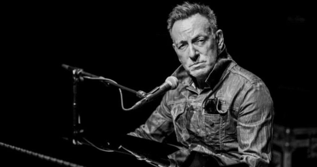 Bruce Springsteen attacks Donald Trump: "America is in the hands of a corrupt, incompetent and treacherous administration"
