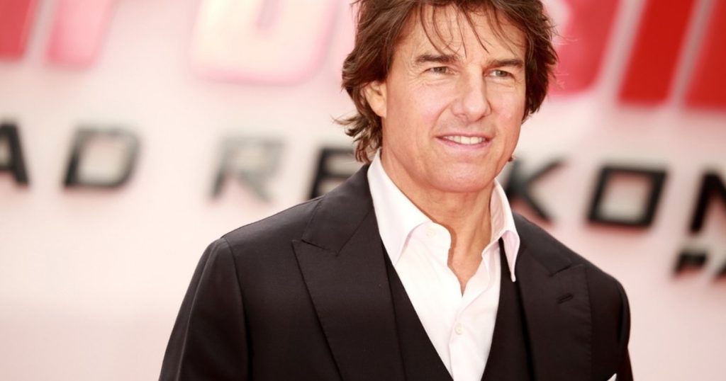 How to keep Tom Cruise in shape at 62: 15 snacks per day, no traditional tables