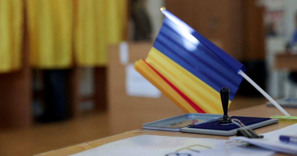 It also weighs on the fake messages on the Internet regarding the fraud of the elections. "We encourage the public to report such contents"