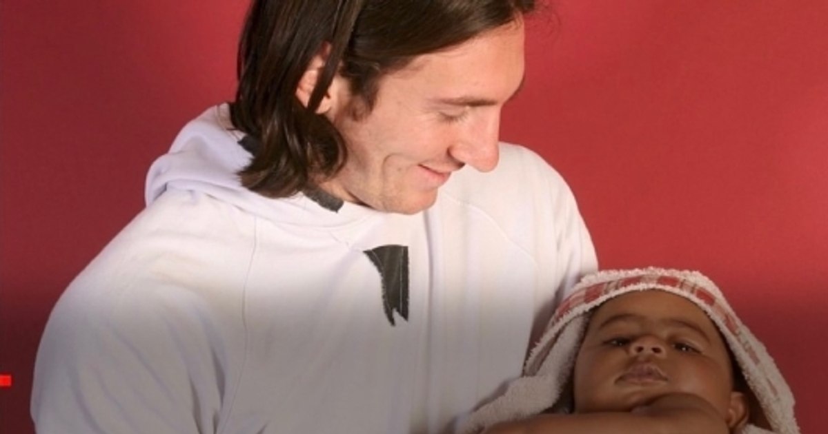 Lionel Messi and the photo with the baby who became the superstar of Barcelona