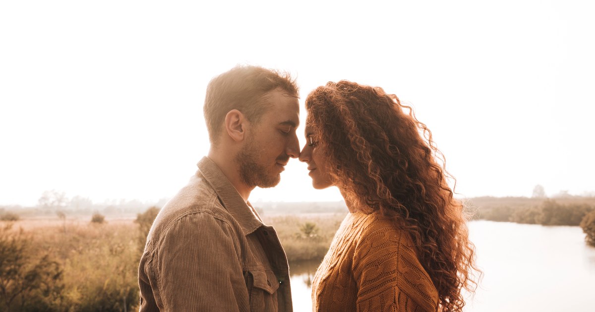 Men fall in love faster than women. How to explain