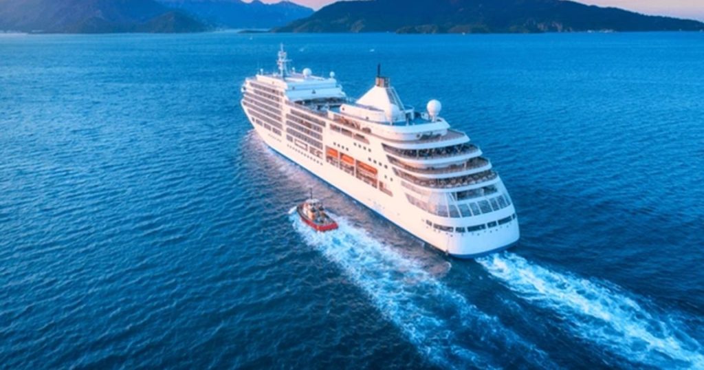 The leaves on cruise ships are conquering more and more Romanians. Five tips for an accessible dream holiday